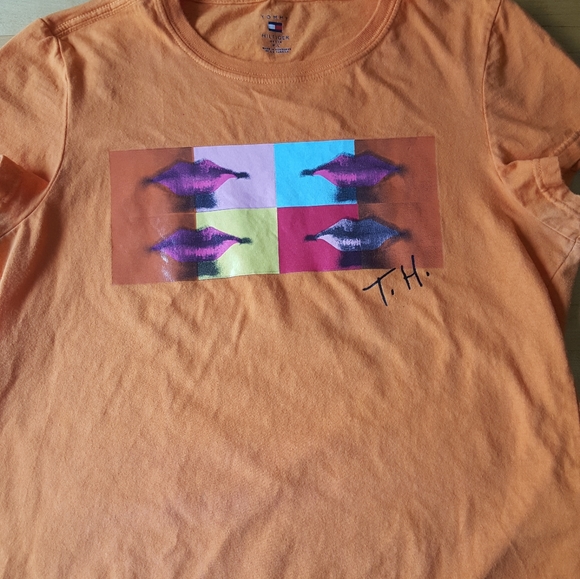 Tommy Hilfiger graphic t-shirt - Picture 1 of 4